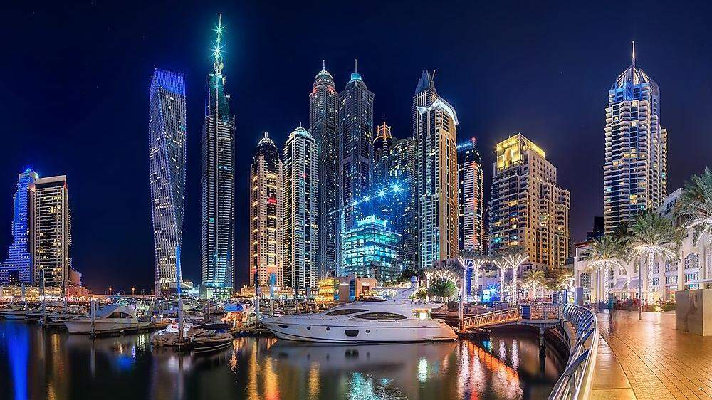 Rund um die Marina liegt die angesagteste Wohngegend von Dubai. Restaurants und Geschäfte laden zum Bummeln 