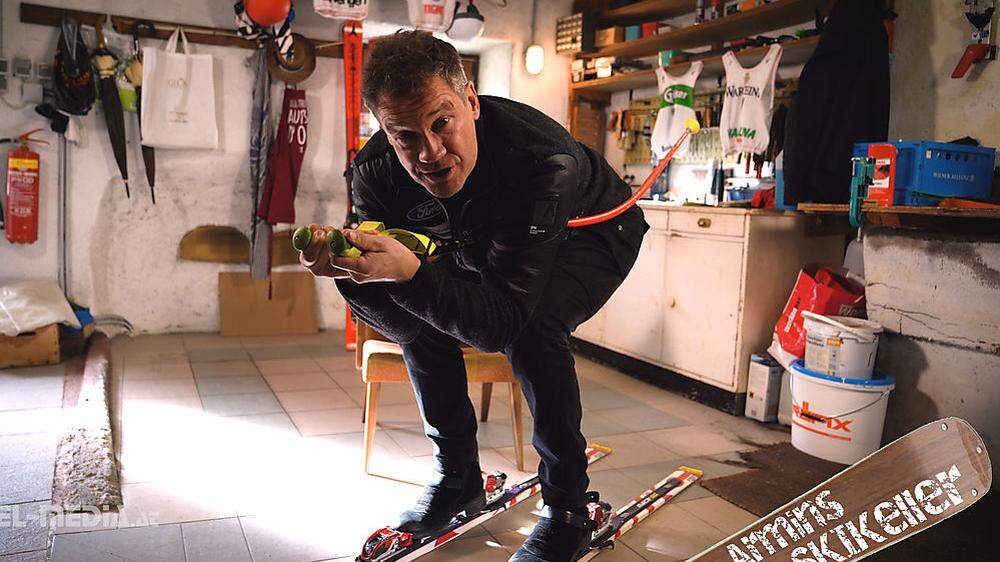 Armin Assinger in seinem Skikeller, &quot;der eigentlich a Garage ist&quot;. 