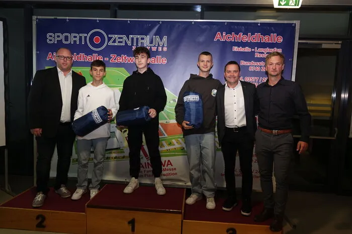 Alle Fotos der Sportlerehrung in Zeltweg finden Sie hier!