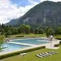 Noch ist die Liegewiese in Lienz leer