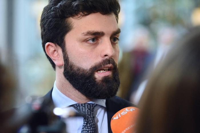 Der Lega-Politiker und Chef der rechten ID-Fraktion im Europäischen Parlament, Marco Zanni, hat den Ausschluss aller Abgeordneten der AfD beantragt