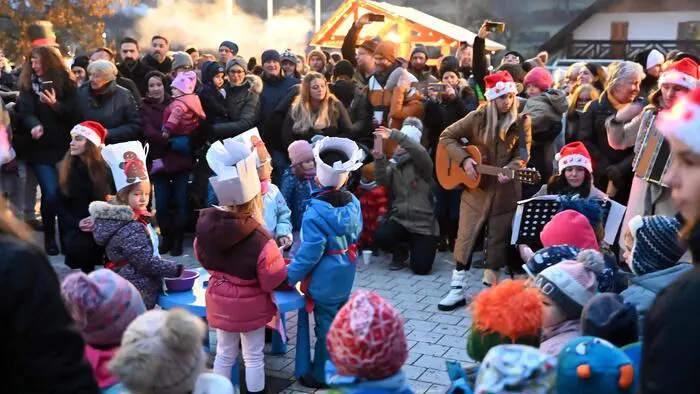 LOKAL ,2024-12-13, Schiefling am See Adventausklang
im Bild: Schiefling am See Adventausklang
Credit Photo by:Hermann Sobe