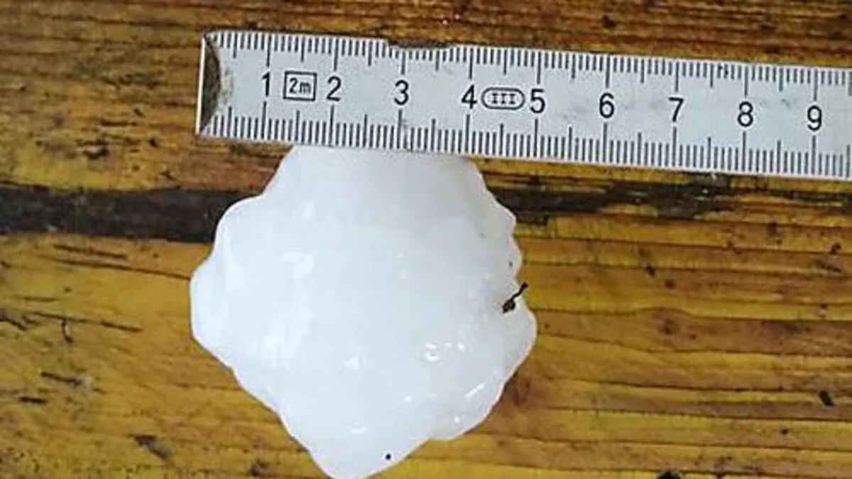 In Pistorf (Gemeinde Gleinstätten) im Bezirk Leibnitz waren die Hagelkörner zentimetergroß