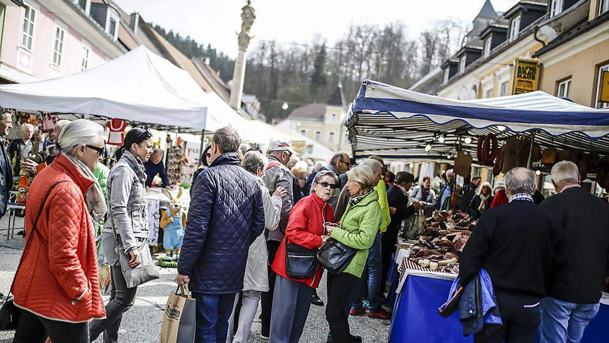 Tausende Menschen besuchen jährlich das Schinkenfest