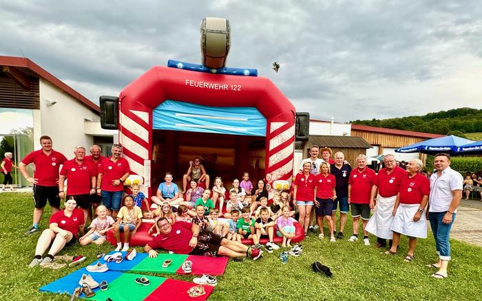 Die SPÖ Fehring freute sich über viele Kinder und Familien, die zum Spielefest nach Hohenbrugg kamen