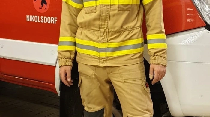 Stefan Suchentrunk (33) ist 2004 der Freiwilligen Feuerwehr Nikolsdorf beigetreten. Der 33-Jährige ist Funkbeauftragter und seit 2017 auch Kommandant.