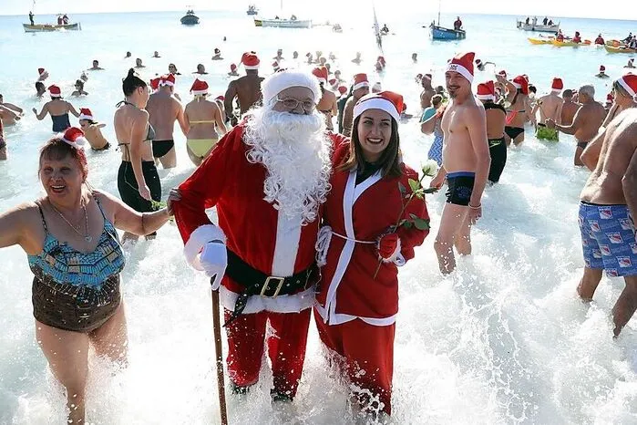 Im südfranzösischen Nizza fand am Wochenende wieder das traditionelle Weihnachtsschwimmen statt.