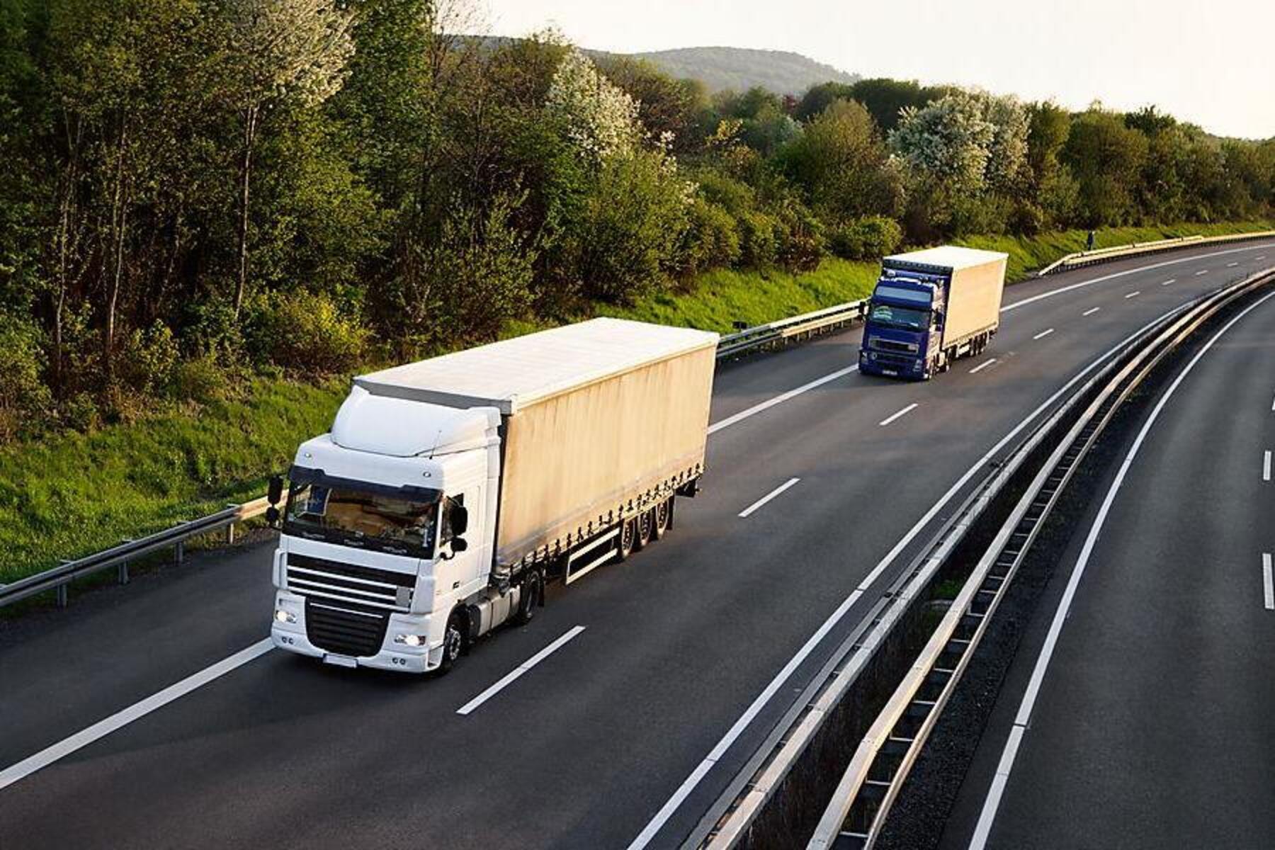 Sachbeschädigung: Nanu, wer hat denn das Lkw-Cockpit geschlumpft?