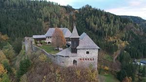 Weithin sichtbar ist die Burg Dürnstein