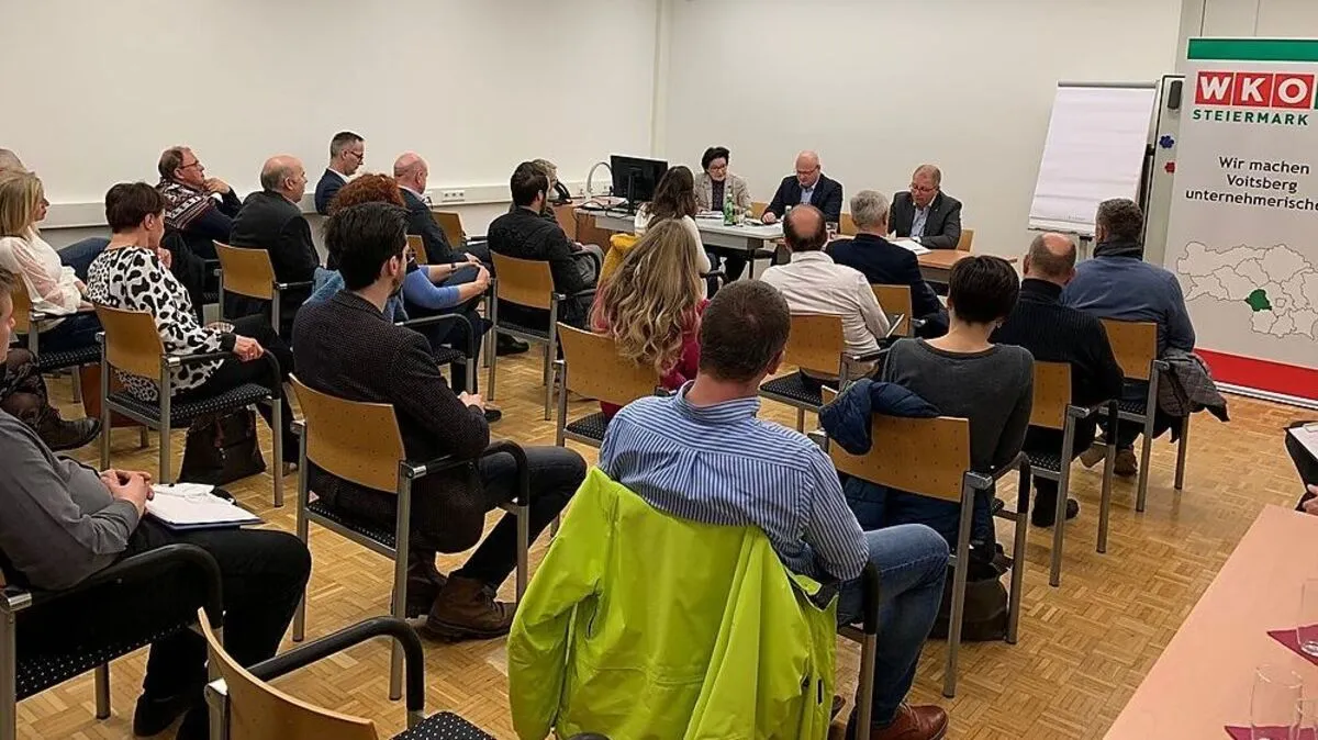 Rund 30 Unternehmerinnen und Unternehmer kamen zum Gespräch mit Bürgermeister Bernd Osprian