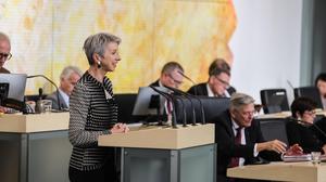Finanzreferentin Gaby Schaunig (SPÖ) bei ihrer Budgetrede im Kärntner Landtag