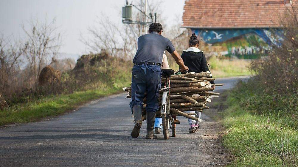 Neues Gesetz in Ungarn, das sich gegen Obdachlose, Roma und Flüchtlingshelfer richtet 