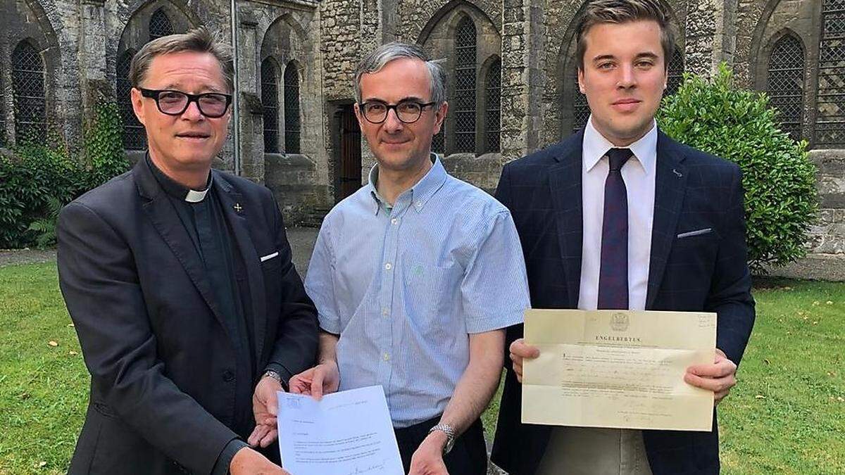 Leobens Stadtpfarrer Markus Plöbst, Pater Ignace Baise und Johannes Gsaxner, Vorsitzender des Pfarrgemeinderats der Stadtpfarre Leoben