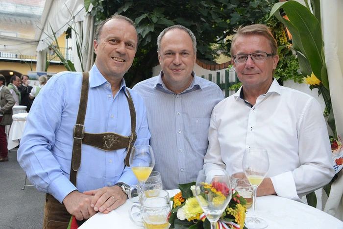 Gerhard Grasl, der als ORF-Generaldirektor kandidiert, mit Thomas Prantner und Michael Götzhaber