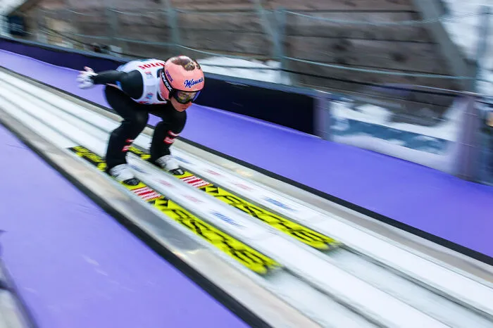 Stefan Kraft hat am Sonntag die seit seinem Erfolg am 26. März 2017 in Planica andauernde Sieglos-Serie der ÖSV-Skispringer im Weltcup beendet und feierte in Zakopane seinen 13. Weltcupsieg.
