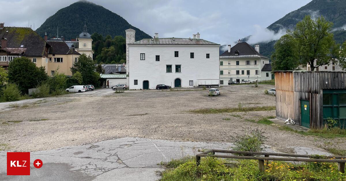 Jagd-nach-Eigent-mer-Schrottautos-sorgen-f-r-Katz-und-Maus-Spiel-am-Kammerhofplatz