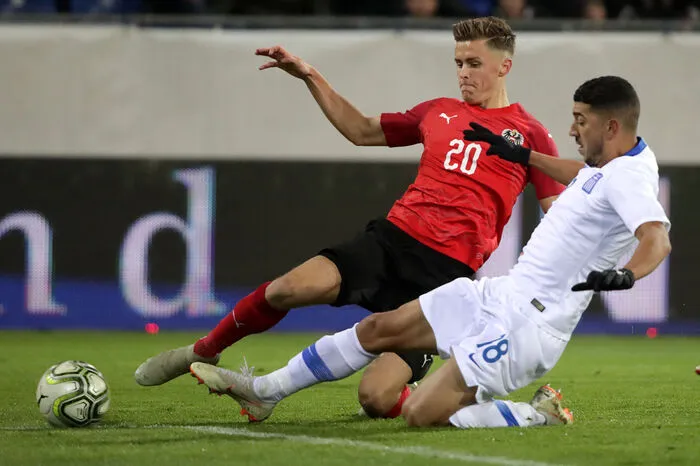 wird also mit Österreich in Szene gehen - "schuld" daran: Ein 1:0-Play-off-Sieg auch im Rückspiel gegen die starken Griechen.