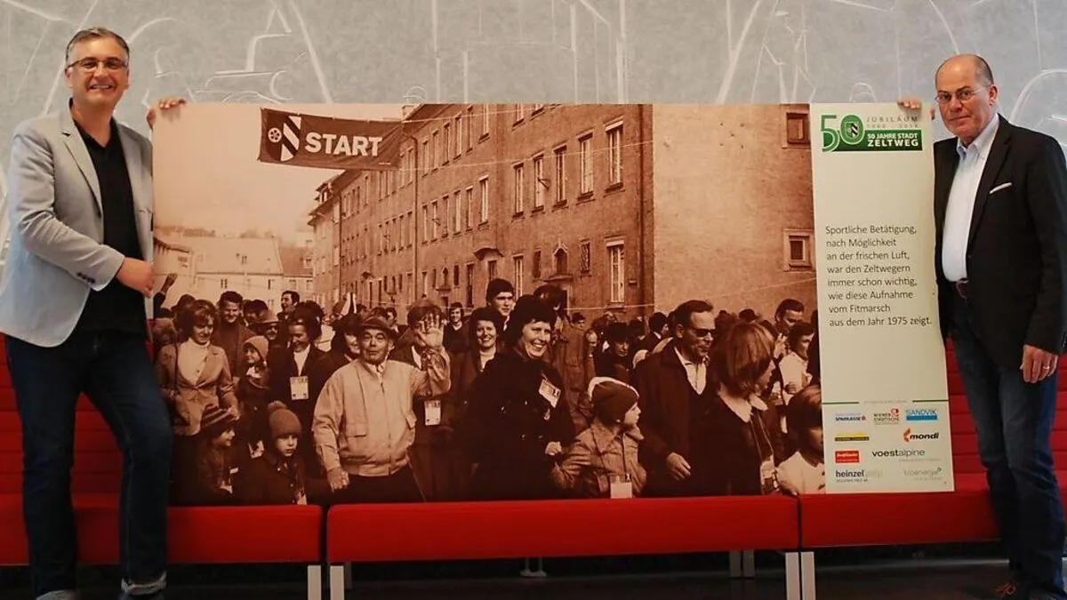 Bürgermeister Hermann Dullnig (rechts) und Stadtamtsdirektor Robert Maurer, Projektleiter der Jubiläumsfeiern, freuen sich auf reges Interesse