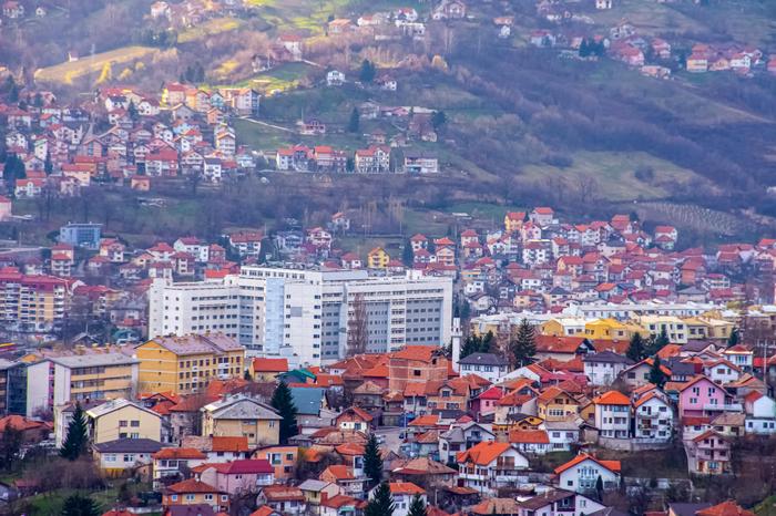 Das Mädchen kam in die Universitätsklinik in Sarajevo