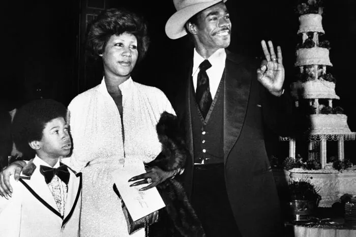 Aretha Franklin mit ihrem neuen Ehemann Glen Turman und ihrem achtjährigen Sohn Kecalf