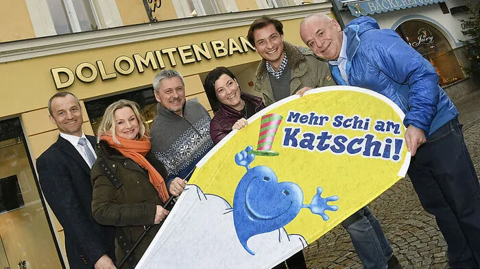 Kooperationspartner: Josef Pichorner (Dolomitenbank), Daniela Platzer, Gmünds Vizebürgermeister Claus Faller, Kerstin Pirker, Josef Bogensperger (Bergbahnen) und Siggi Neuschitzer