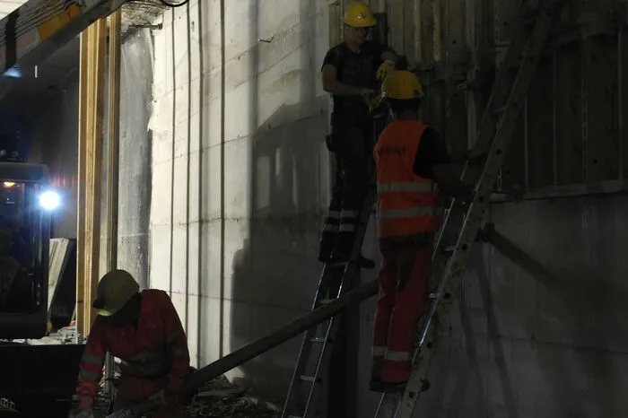 Die Tunnelnische wird erneuert.