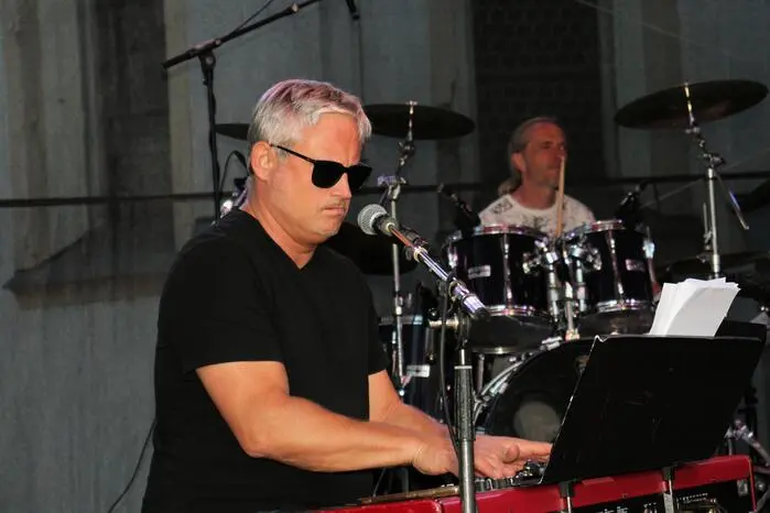 Corry & Band
