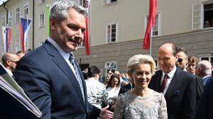 Bundeskanzler Karl Nehammer (ÖVP) und EU-Kommissionspräsidentin Ursula von der Leyen bei den Festspielen in Salzburg