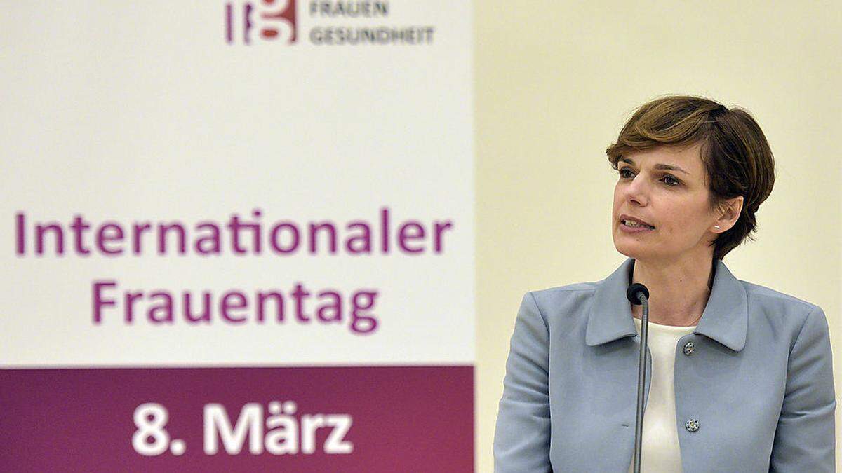 Ausgerechnet am Tag vor dem Weltfrauentag spottete Markus René Einicher über den Namen von Ministerin Pamela Rendi-Wagner