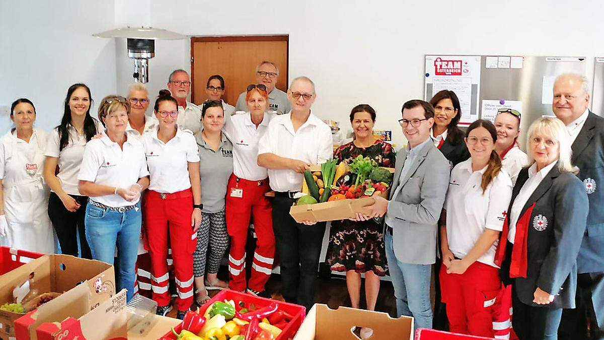 Kürzlich besuchte auch Landesrätin Doris Kampus die Tafel in Bruck