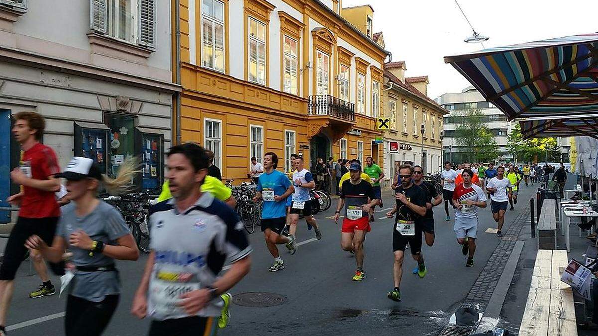 In der Zinzendorfgasse geht es rund