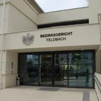 Junger Mann finanzierte mit Diebstählen aus Hofläden seine Drogensucht. Am Bezirksgericht Feldbach ist er geständig
