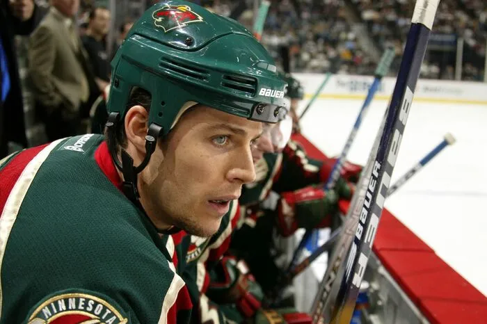 Der zweite NHLer war ein Stürmer. Heute beim KAC im Trainerteam, 2002 wurde er in der achten Runde von Minnesota gedraftet. 2003/04 gelangen ihm in seinen 35 NHL-Spielen vier Tore und fünf Assists.