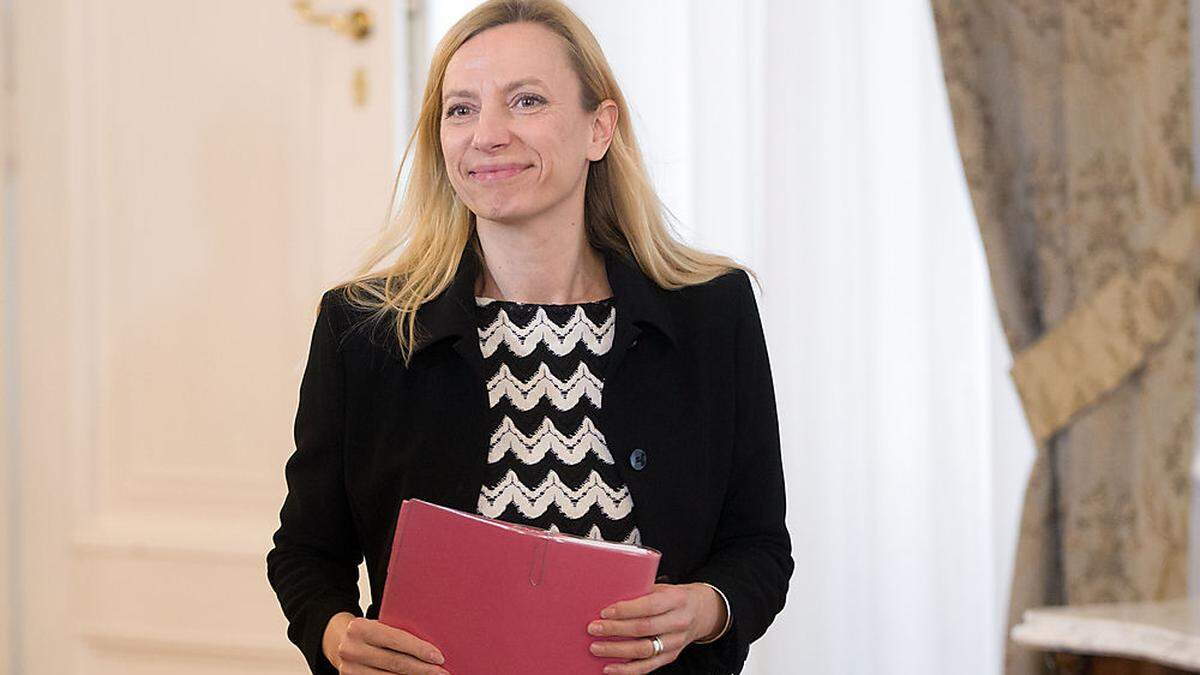 Frauenministerin ist gegen Quote: Juliane Bogner-Strauß