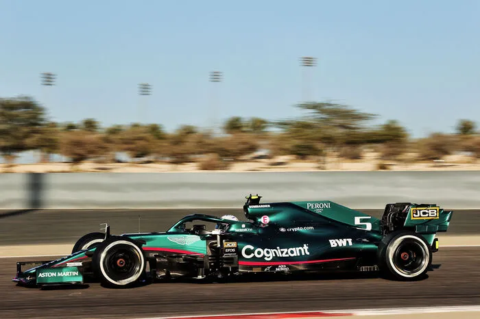 Aston Martin F1 Team Fahrer: Sebastian Vettel (GER) Lance Stroll (CAN)