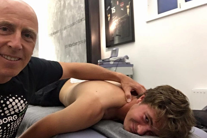 Eine Massage von Werner Farmer gefällig ...