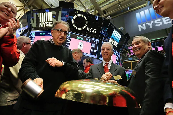 2015 brachte Marchionne Ferrari an die New Yorker Börse - unter dem Titel "Race".
