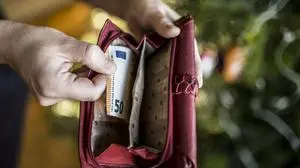 Sujet Konkurs Kein Geld arm Armut Pleite Brieftasche Weihnachten Jänner 2018