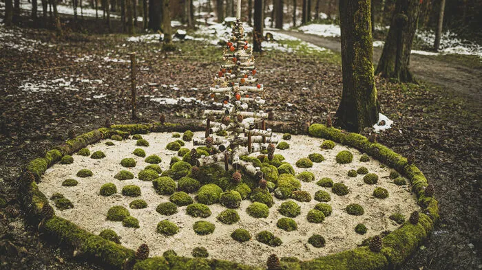 Landart-Künstler Manfred Stippch (62) verwandelt den Klagenfurter Hausberg in ein Kunstwerk.