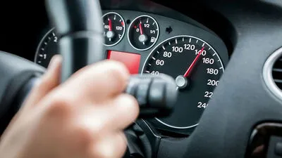 ÖVP-Landesräte stellen Tempo-140-Teststrecken auf Kärntens Autobahnen zur Diskussion