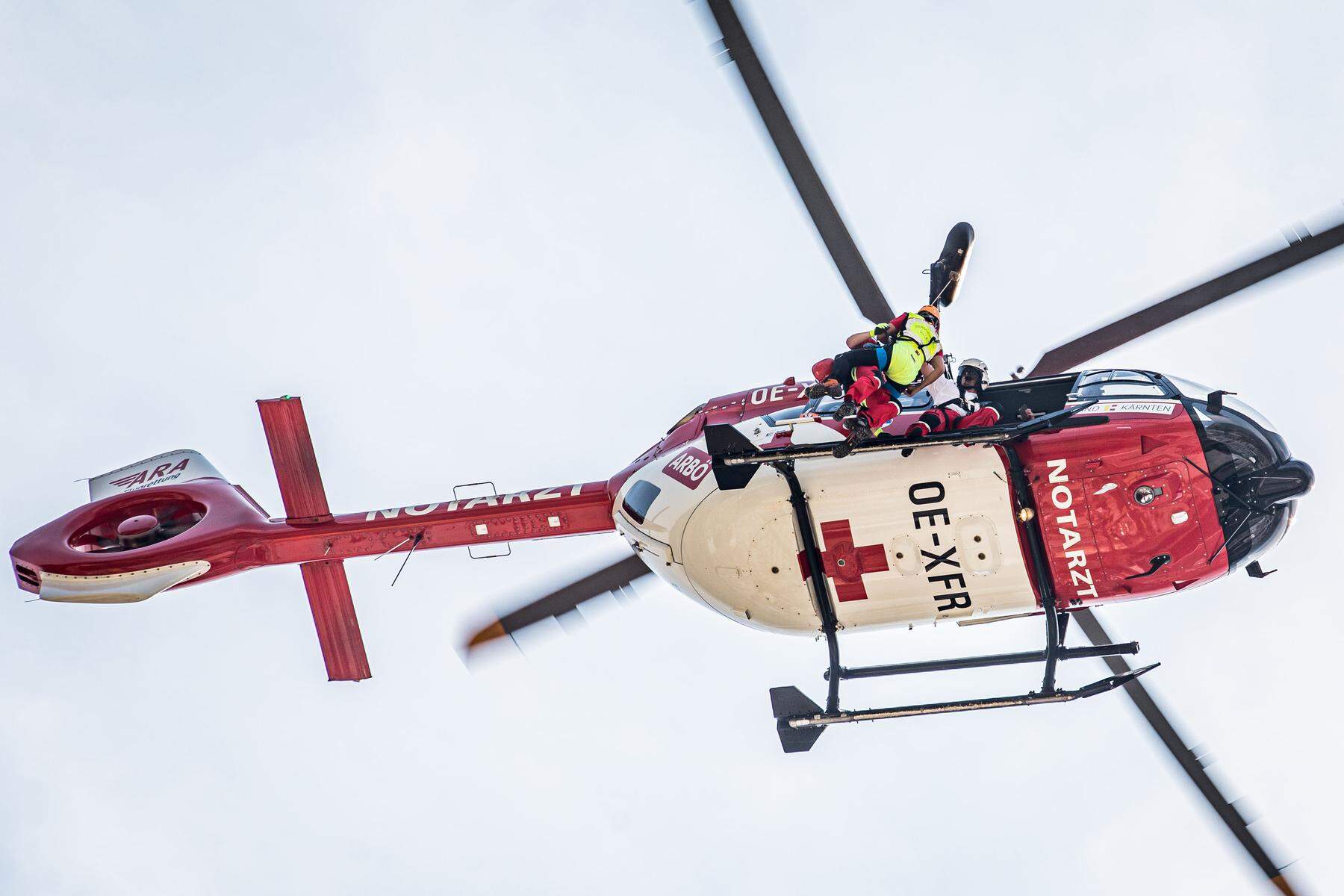 Hubschrauber-Seilbergung : Steirer (11) stürzt in Kärnten mit Motocross schwer 