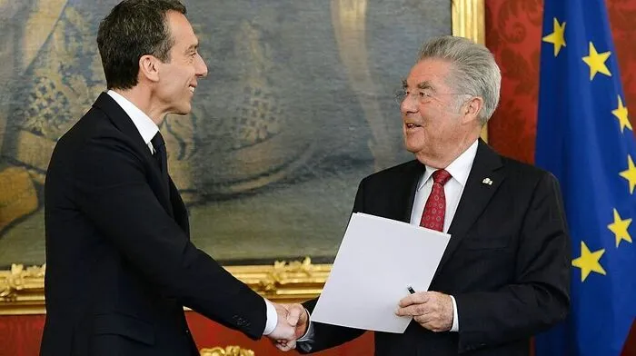 Kern wurde von Bundespräseident Fischer als Kanzler angelobt