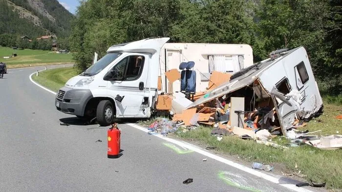Sechs Verletzte bei Verkehrsunfall in Tirol
