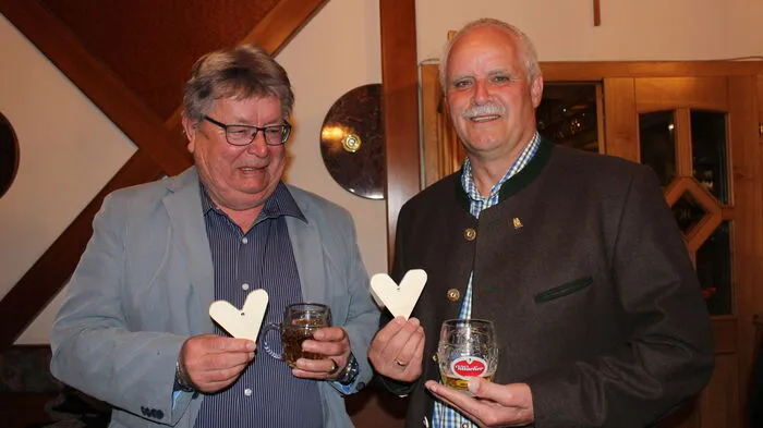 Bürgermeister Gottfried Wedenig (links) mit Marktleiter Franz Prosen