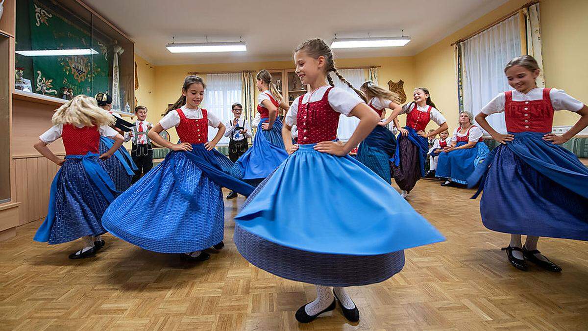 Auch die Proben der Kindertanzgruppe sind derzeit noch nicht möglich