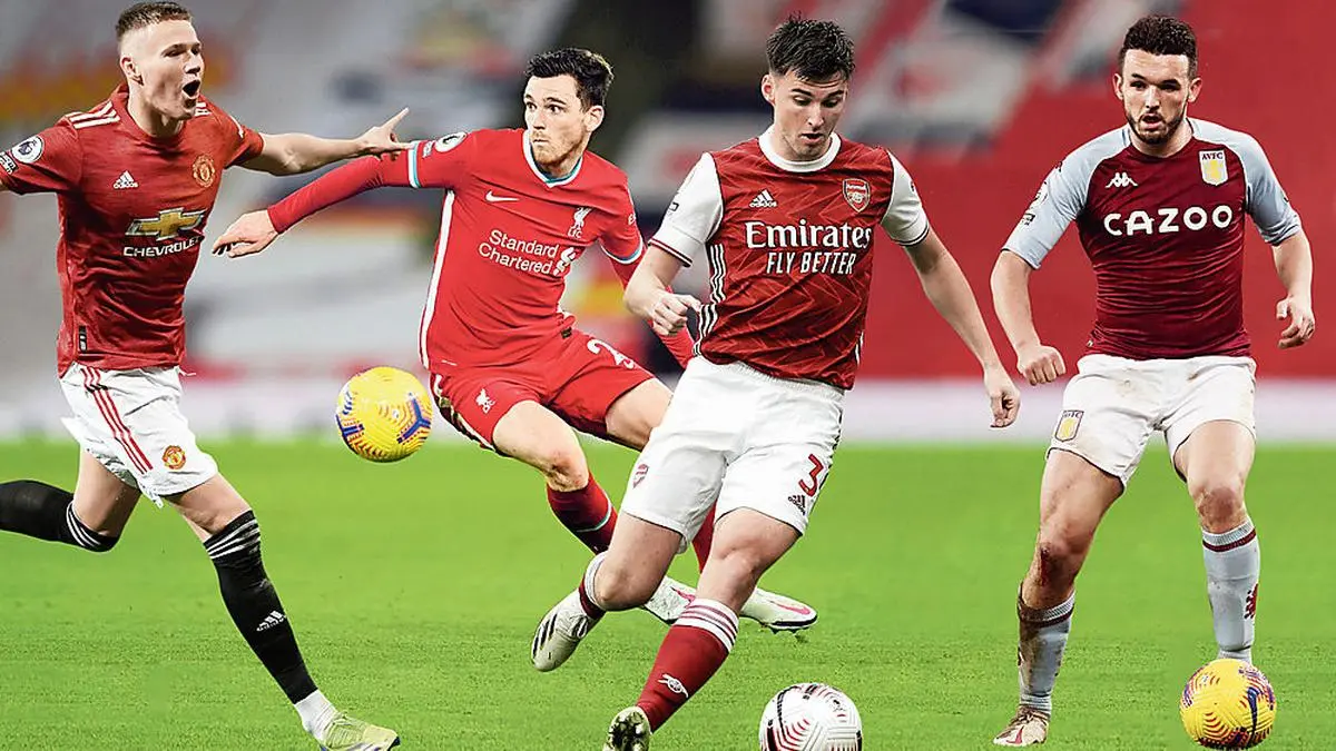 Scott McTominay, Andrew Robertson, Kieran Tierney und John McGinn (von links)