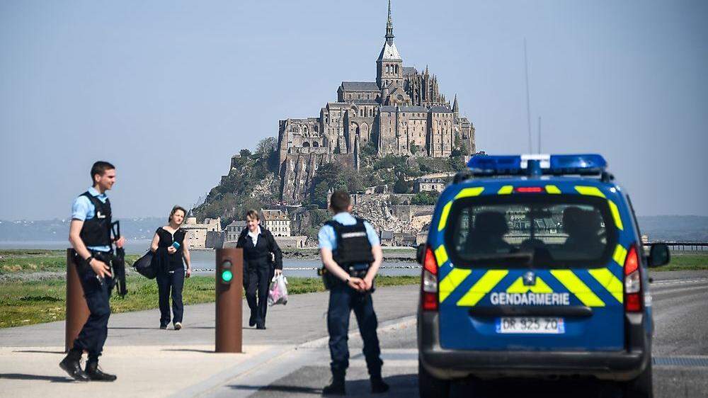 Polizeieinsatz in Mont Saint Michel
