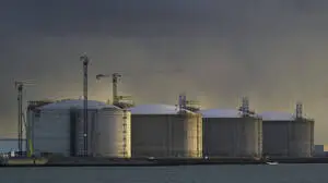 LNG-Tanks im Hafen von Rotterdam, einem der größten Umschlagplätze der EU | Der Hafen von Rotterdam ist der größte Umschlagplatz für Gas in der EU
