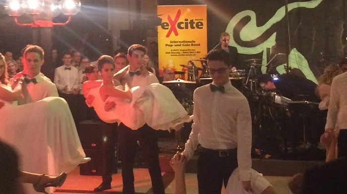Am letzten Freitag vor den Semesterferien findet traditionell der Maturaball des BG/BRG Weiz statt.