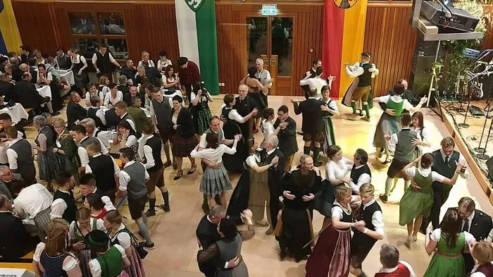 Zahlreiche Gäste kamen wieder zum Schlossball nach Kirchberg